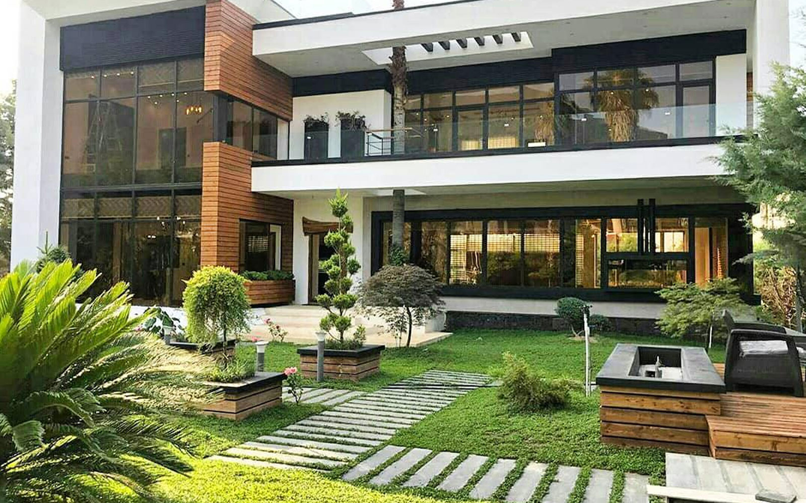 تفاوت ویلاهای شهرکی و مستقل در سرخرود؛ کدام بهتر است؟